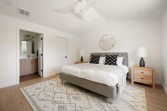 2200 Bristol DR, Austin, TX 78723