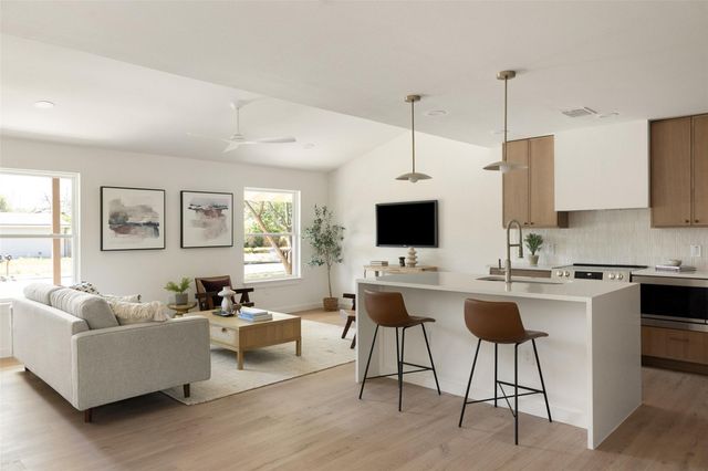 2200 Bristol DR, Austin, TX 78723