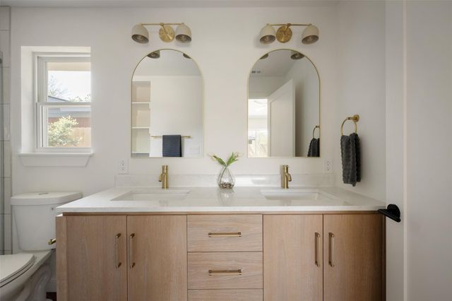 2200 Bristol DR, Austin, TX 78723