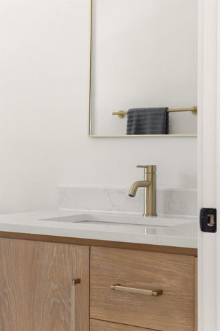 2200 Bristol DR, Austin, TX 78723