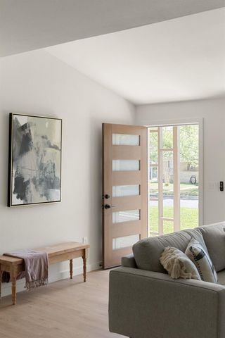 2200 Bristol DR, Austin, TX 78723