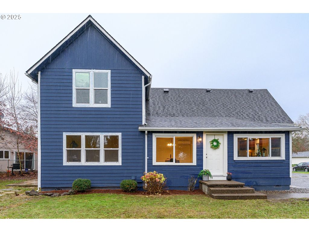 119 Ne KINGWOOD Dr, Mc Minnville, OR 97128