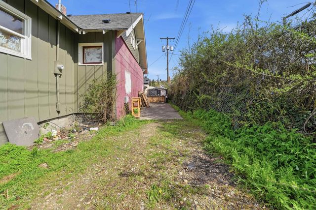 1017 W Dalton Ave, Spokane, WA 99205