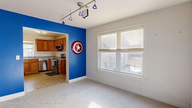 433 Dorrance Place, Lansing, MI 48912