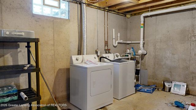 433 Dorrance Place, Lansing, MI 48912