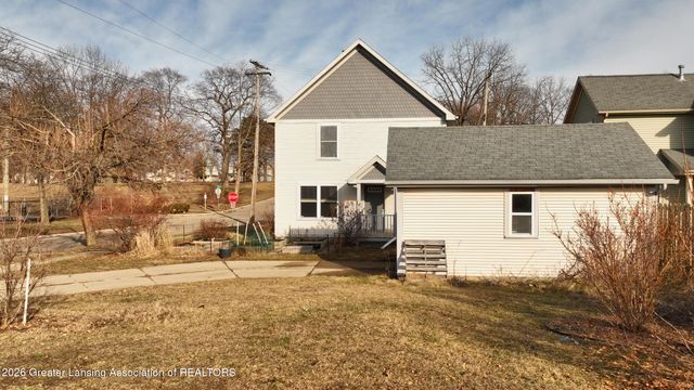 433 Dorrance Place, Lansing, MI 48912
