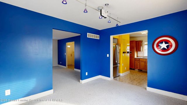 433 Dorrance Place, Lansing, MI 48912