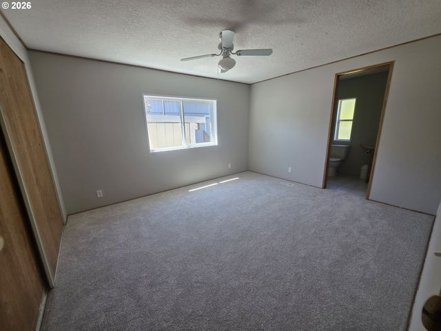 1901 Se MINTER BRIDGE Rd 38, Hillsboro, OR 97123