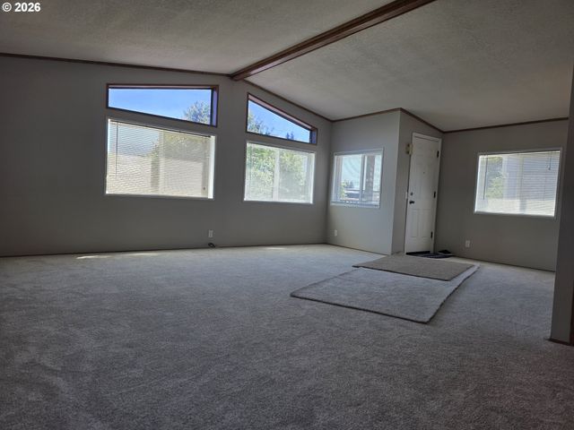 1901 Se MINTER BRIDGE Rd 38, Hillsboro, OR 97123