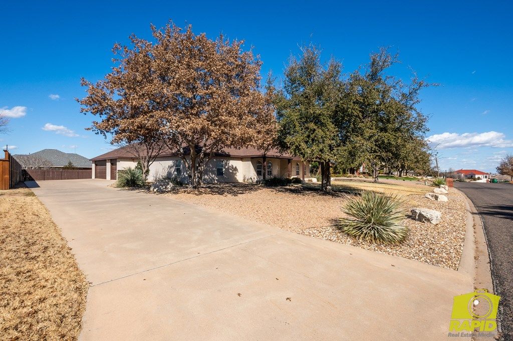 Image 3 of property listing at 6014 Kingsbridge Dr, San Angelo, TX 76901