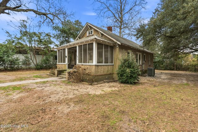 120 W Philadelphia Avenue, Pinebluff, NC 28373