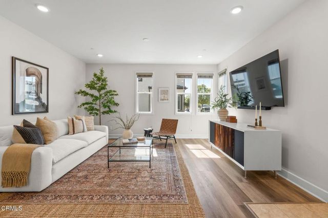 3068 Harrison Lane, Simi Valley, CA 93065