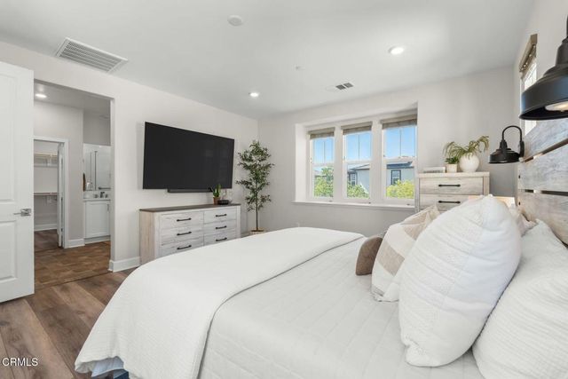 3068 Harrison Lane, Simi Valley, CA 93065