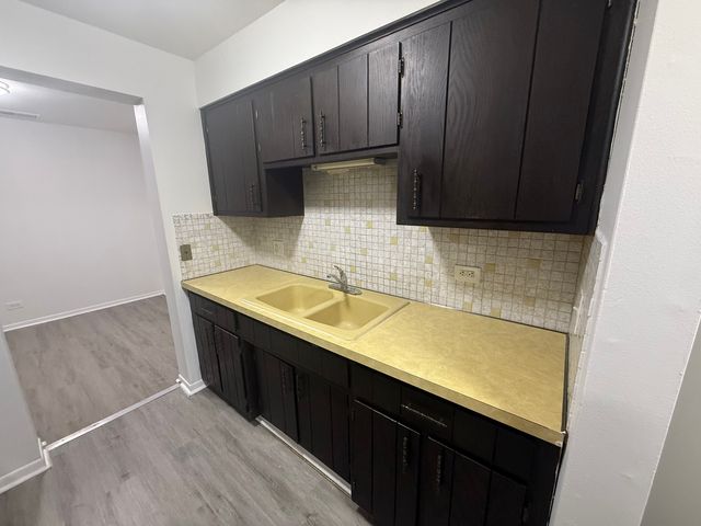 2310 N Harlem Avenue 205, Elmwood Park, IL 60707