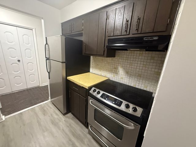 2310 N Harlem Avenue 205, Elmwood Park, IL 60707