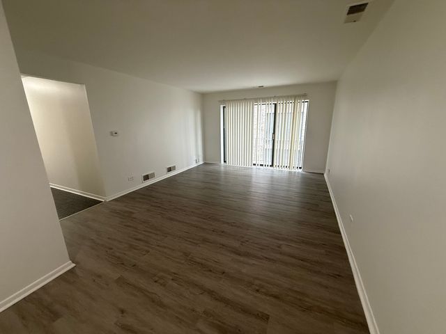 2310 N Harlem Avenue 205, Elmwood Park, IL 60707