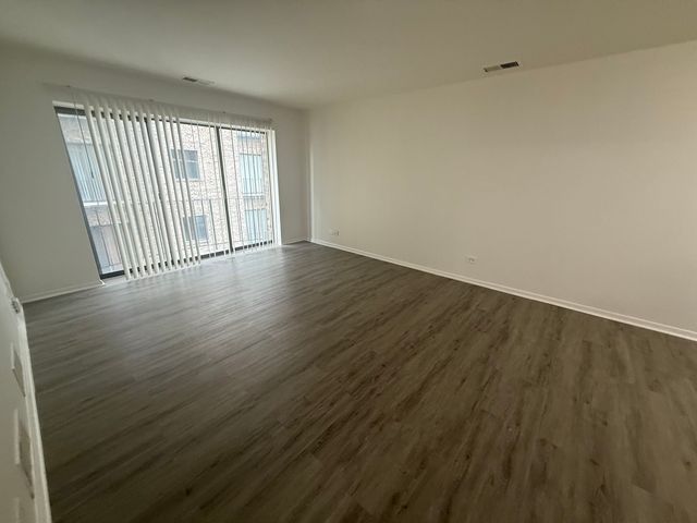 2310 N Harlem Avenue 205, Elmwood Park, IL 60707