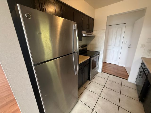 2310 N Harlem Avenue 205, Elmwood Park, IL 60707