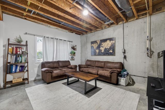 9833 S Tailwater Drive, Bloomington, IN 47401