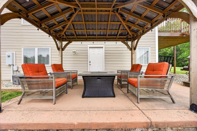 9833 S Tailwater Drive, Bloomington, IN 47401