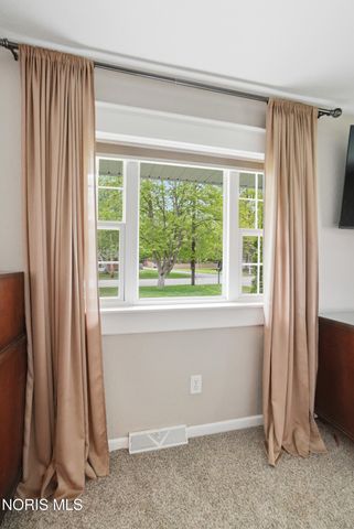 923 Lyn Road, Bowling Green, OH 43402
