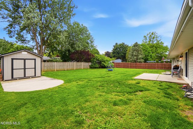 923 Lyn Road, Bowling Green, OH 43402