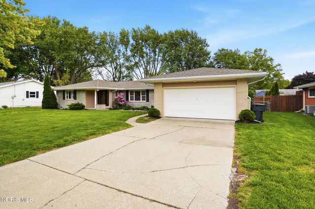 923 Lyn Road, Bowling Green, OH 43402