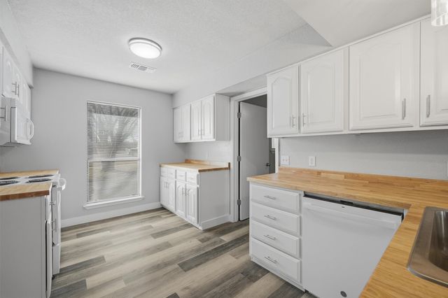 4805 Park Avenue, Sherman, TX 75092