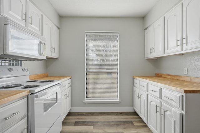 4805 Park Avenue, Sherman, TX 75092