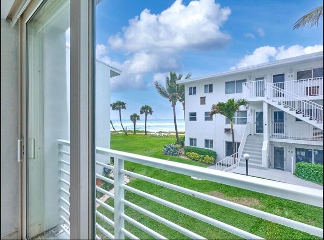 1043 Hillsboro Hillsboro Mile 21c, Hillsboro Beach, FL 33062