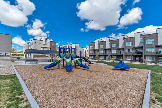 5502 W VICTORY LAP CT, West Valley City, UT 84120