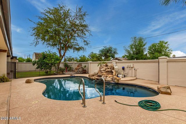 1117 E 3RD Street, Mesa, AZ 85203