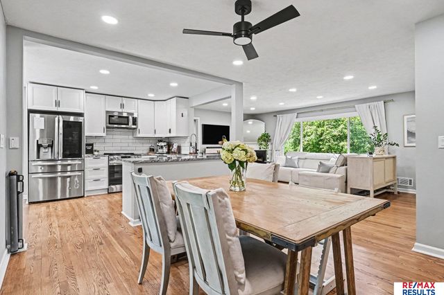 9519 Chicago Street, Omaha, NE 68114