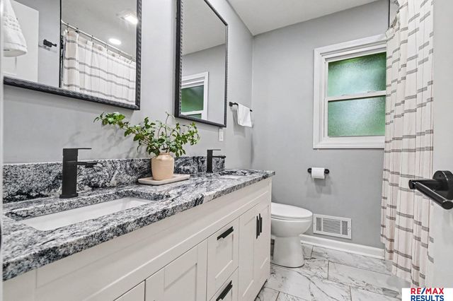 9519 Chicago Street, Omaha, NE 68114