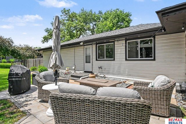 9519 Chicago Street, Omaha, NE 68114