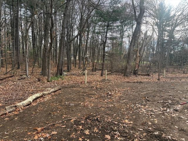 40 Craigie Ave, Haverhill, MA 01830