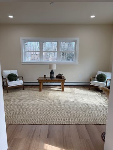 40 Craigie Ave, Haverhill, MA 01830