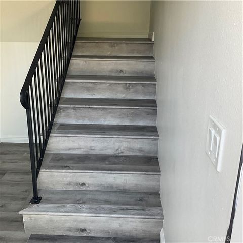 336 W La Veta Avenue D, Orange, CA 92866
