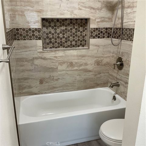 336 W La Veta Avenue D, Orange, CA 92866