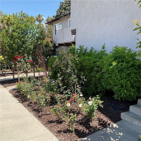 336 W La Veta Avenue D, Orange, CA 92866