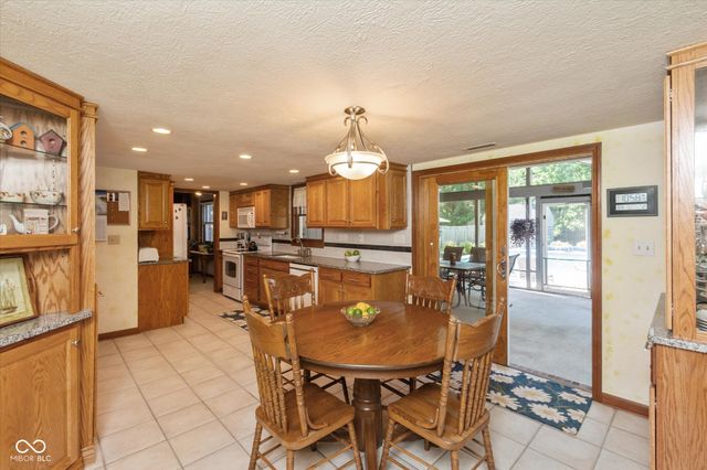 6589 Baron Court, Avon, IN 46123