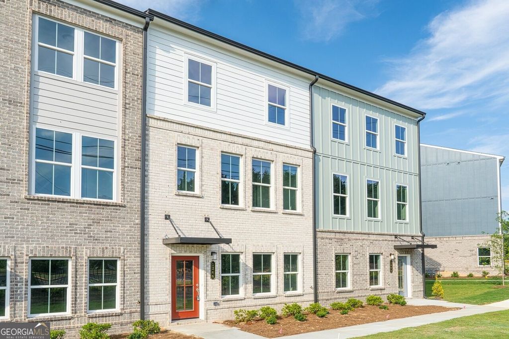 1246 May Elm Lane, Lawrenceville, GA 30043