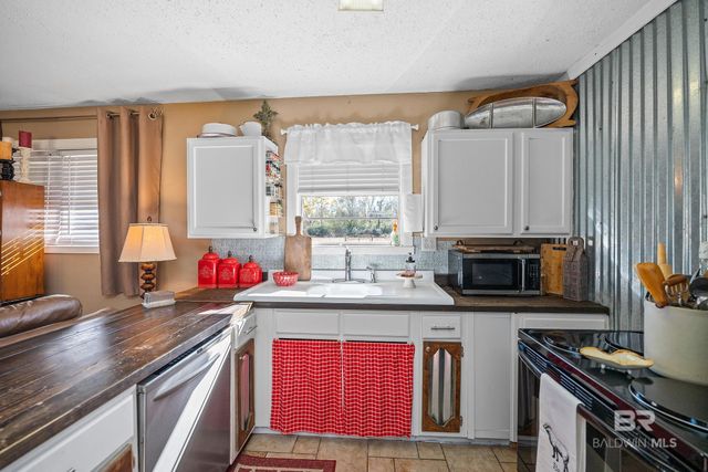 110 Sam Jones Road, Atmore, AL 36502