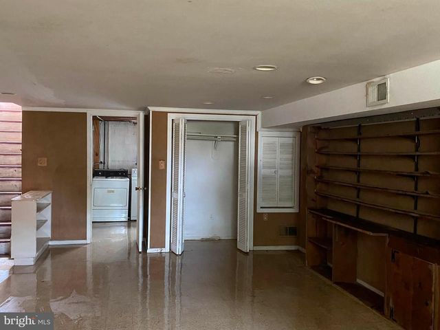 907 STORMONT CIR, Baltimore, MD 21227