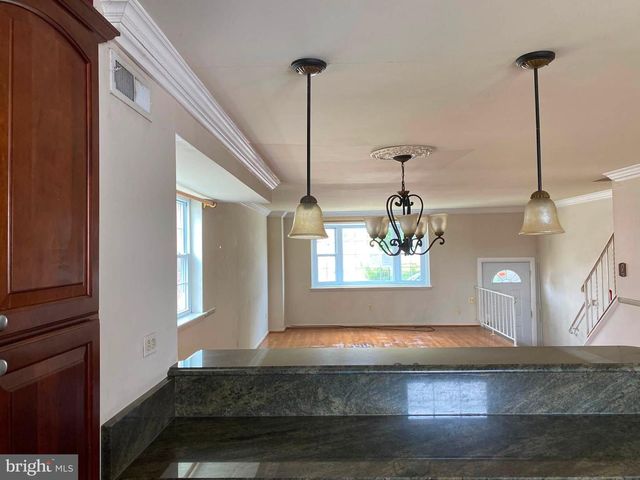 907 STORMONT CIR, Baltimore, MD 21227