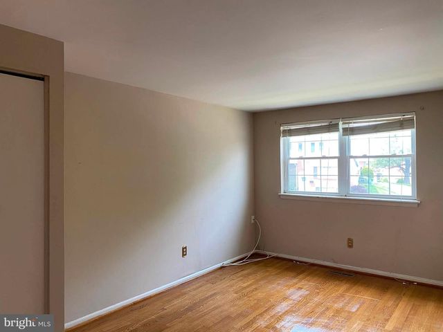907 STORMONT CIR, Baltimore, MD 21227