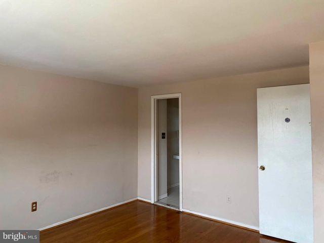 907 STORMONT CIR, Baltimore, MD 21227