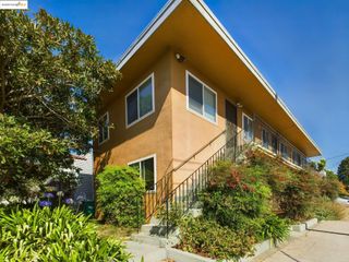 3811 Opal St, Oakland, CA 94609