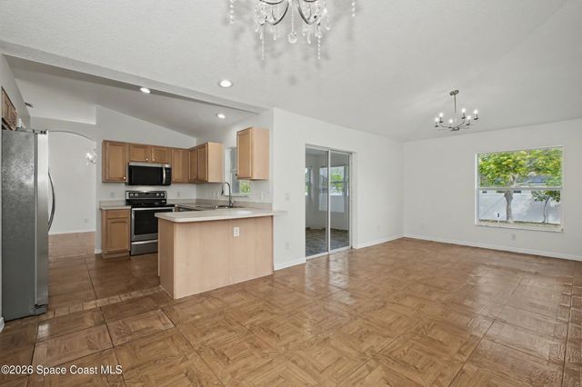 1175 Altamira Street NW, Palm Bay, FL 32907