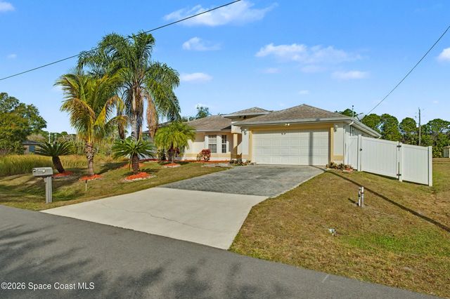 1175 Altamira Street NW, Palm Bay, FL 32907